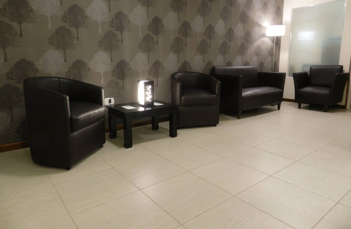 Imagen de los interiores del Hotel Buenos Aires Inn. Foto 14