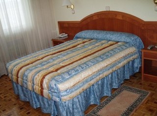 Imagen de la habitación del Hotel Buenos Aires, Villafr&iacute;a. Foto 4