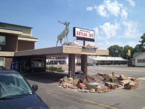 Imagen de la habitación del Hotel Buffalo Bill's Antlers Inn. Foto 2