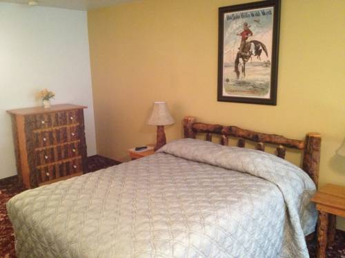 Imagen de la habitación del Hotel Buffalo Bill's Antlers Inn. Foto 12