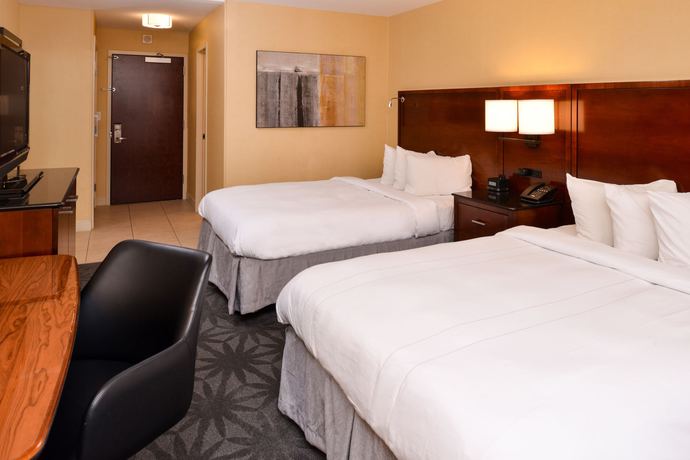 Imagen de la habitación del Hotel Buffalo Marriott Niagara. Foto 4