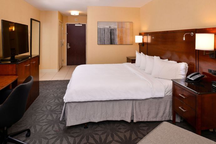 Imagen de la habitación del Hotel Buffalo Marriott Niagara. Foto 5