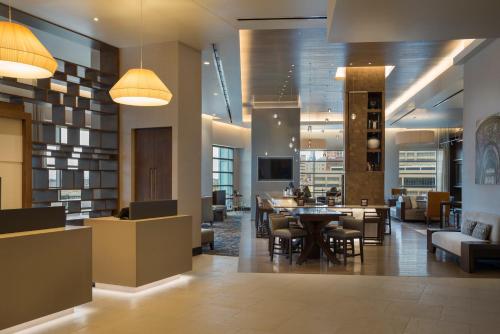 Imagen general del Hotel Buffalo Marriott at LECOM HARBORCENTER. Foto 5