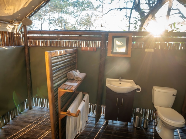 Imagen de la habitación del Hotel Buffalo Rock Tented Camp. Foto 13