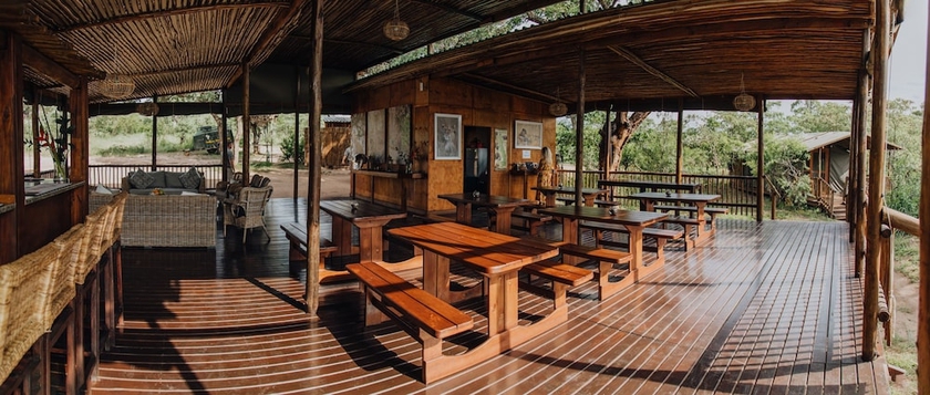 Imagen del bar/restaurante del Hotel Buffalo Rock Tented Camp. Foto 3
