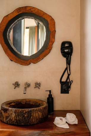 Imagen de la habitación del Hotel Bufo Alvarius. Foto 15