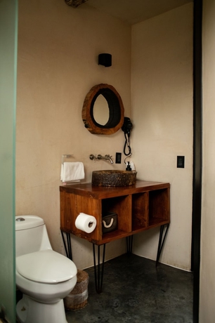 Imagen de la habitación del Hotel Bufo Alvarius. Foto 18