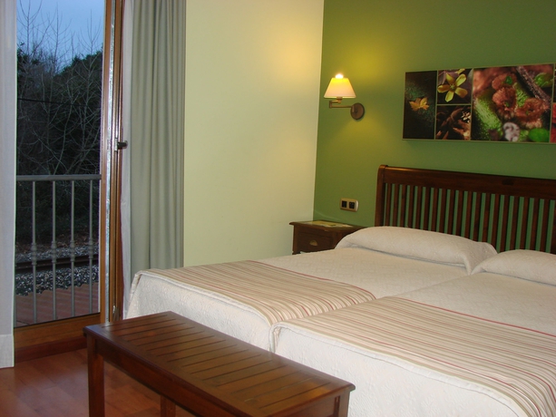 Imagen de la habitación del Hotel Bufón De Arenillas. Foto 4