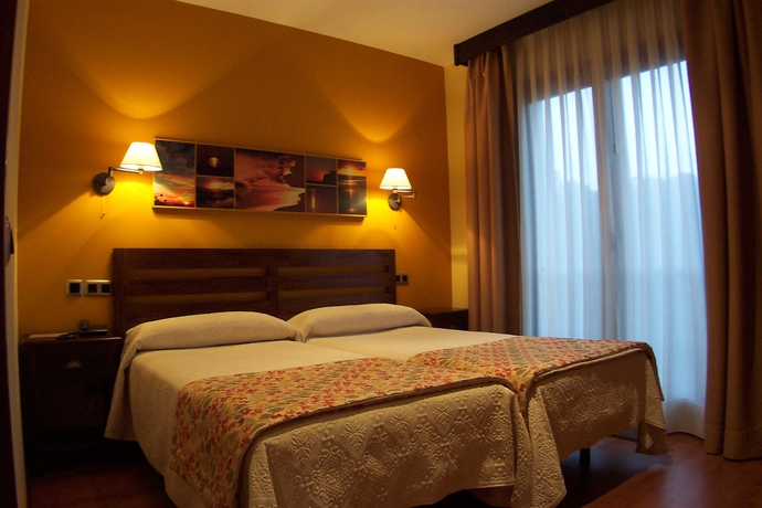 Imagen de la habitación del Hotel Bufón De Arenillas. Foto 8