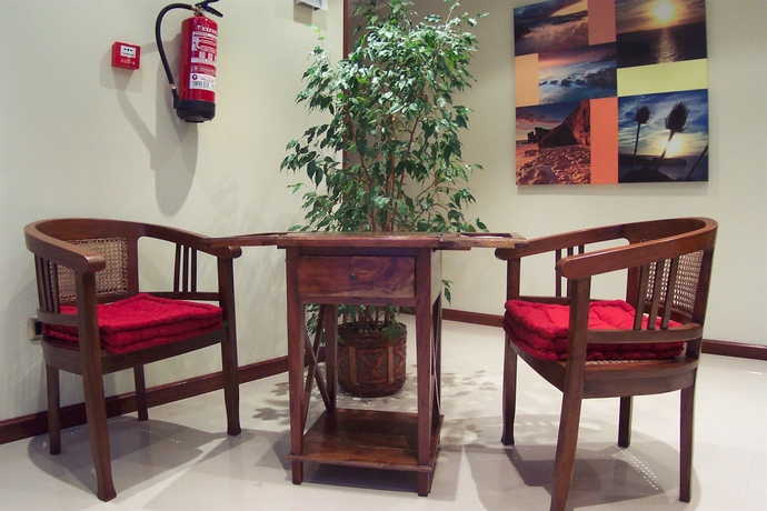 Imagen de los interiores del Hotel Bufón De Arenillas. Foto 17