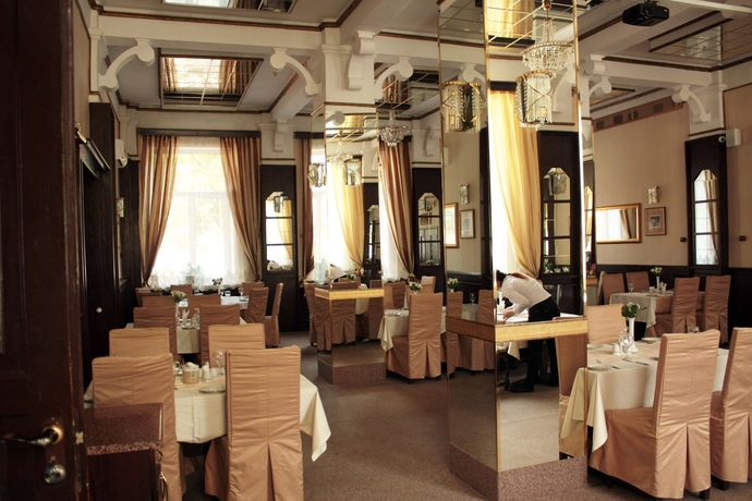 Imagen del bar/restaurante del Hotel Bug Brest. Foto 3