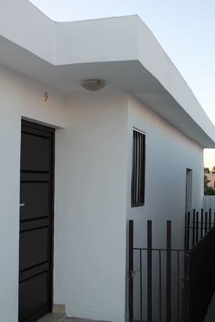 Imagen de los exteriores del Hotel Bugambilias, Ciudad Obreg&oacute;n. Foto 9