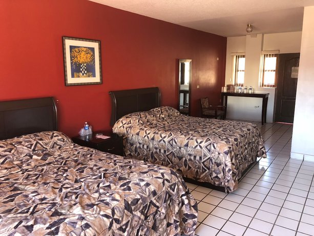 Imagen de la habitación del Hotel Bugambilias, Ensenada. Foto 3