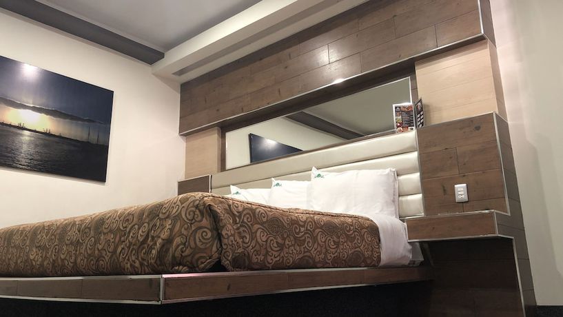Imagen de la habitación del Hotel Bugambilias, Ensenada. Foto 4