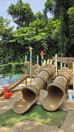 Imagen de los exteriores del Hotel Bugana Beach and Dive Resort. Foto 11