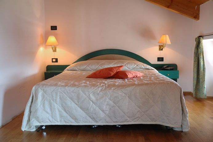 Imagen de la habitación del Hotel Bugella. Foto 6
