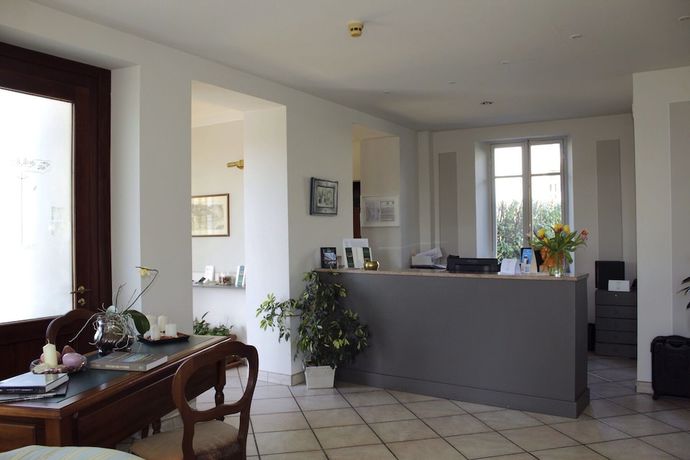 Imagen de los interiores del Hotel Bugella. Foto 12