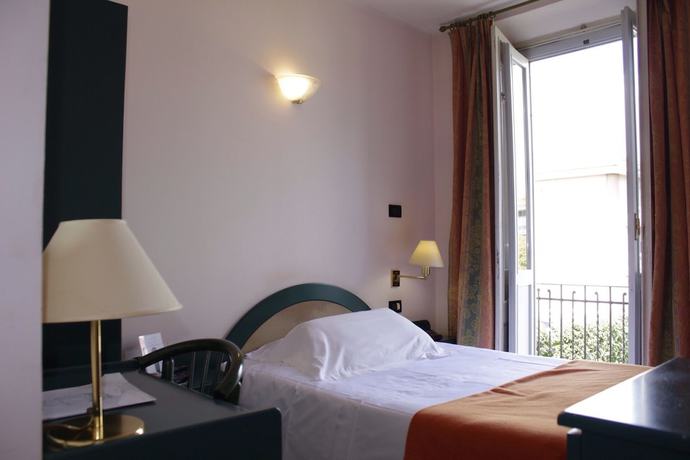 Imagen de la habitación del Hotel Bugella. Foto 9