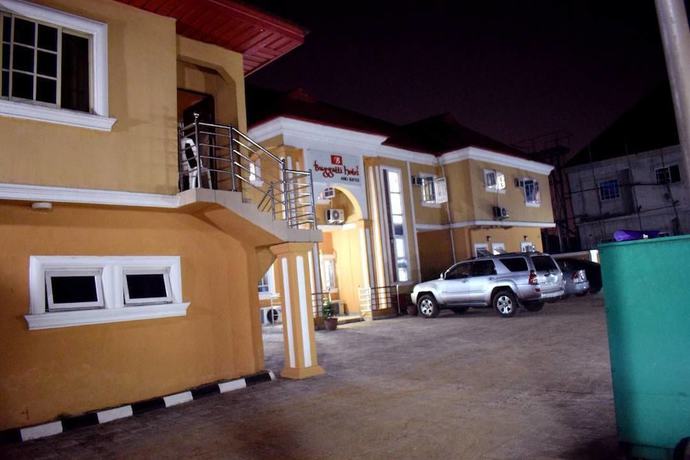 Imagen general del Hotel Buggatti and Suites. Foto 2