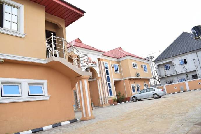 Imagen general del Hotel Buggatti and Suites. Foto 6