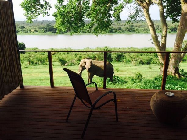 Imagen de los exteriores del Hotel Buhala Lodge. Foto 12