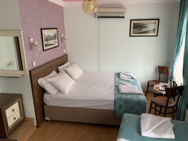 Imagen de la habitación del Hotel Buhara. Foto 6