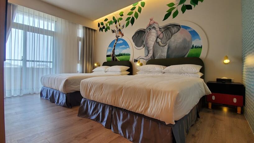 Imagen general del Hotel Building block forest. Foto 5