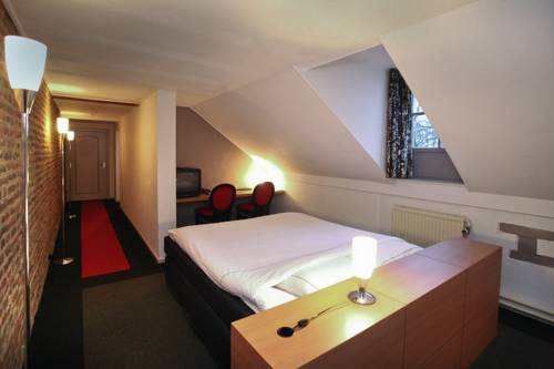 Imagen de la habitación del Hotel Buitenplaats Kasteel Elsloo. Foto 13