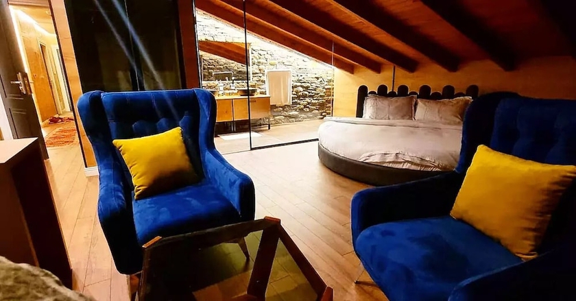 Imagen de la habitación del Hotel Bujtina Ajazi. Foto 14
