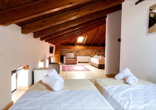 Imagen de la habitación del Hotel Bujtina Kapllani. Foto 11