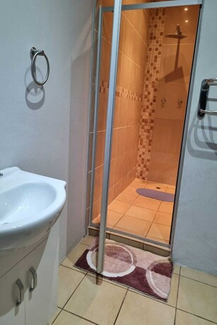 Imagen general del Hotel Bujumbura Guest House. Foto 10