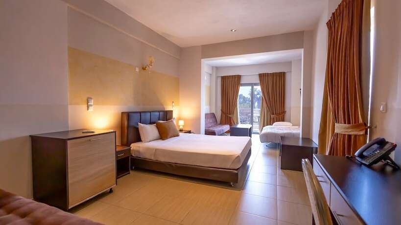 Imagen de la habitación del Hotel Buka Sandy Beach. Foto 19