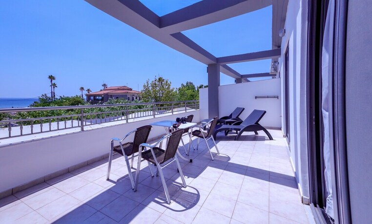 Imagen general del Hotel Buka Sandy Beach. Foto 10