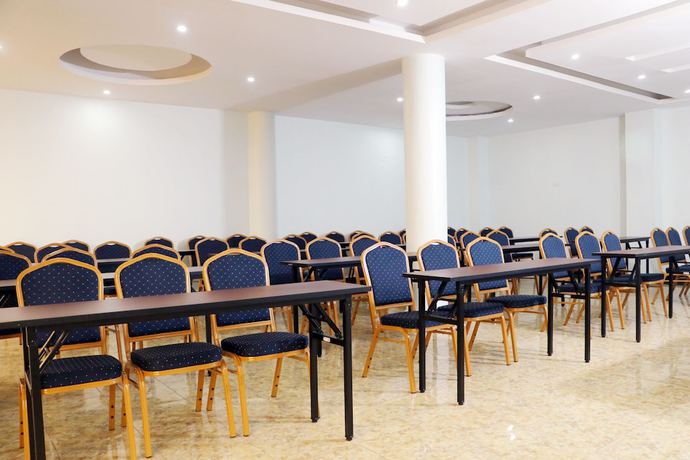Imagen de los interiores del Hotel Bukandula. Foto 19