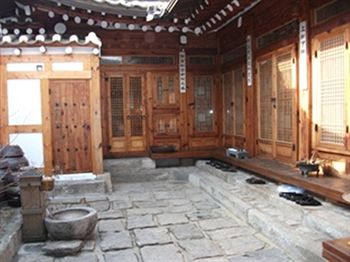 Imagen general del Hotel Bukchon Sarangchae Hanok Guesthouse. Foto 9