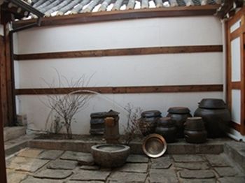 Imagen general del Hotel Bukchon Sarangchae Hanok Guesthouse. Foto 11