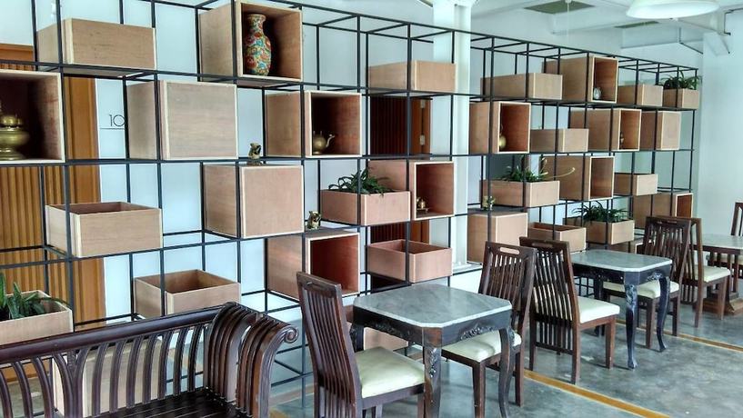Imagen de los interiores del Hotel Bukit Juanda. Foto 9
