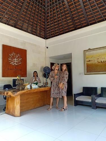 Imagen general del Hotel Bukit Kirana Villas. Foto 3
