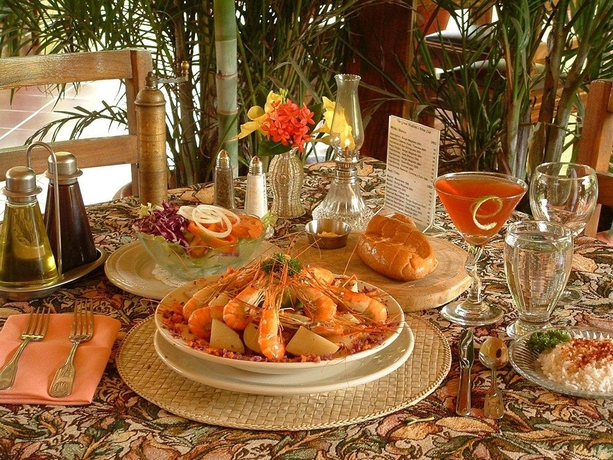 Imagen del bar/restaurante del Hotel Bula Bula. Foto 2