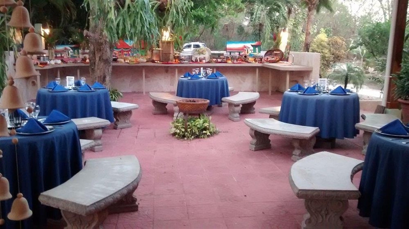 Imagen del bar/restaurante del Hotel Bula Bula. Foto 5