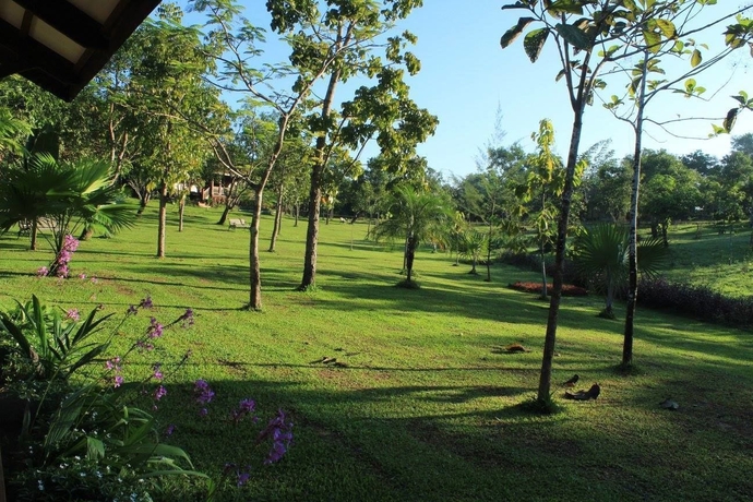 Imagen de los exteriores del Hotel Bulaeinn Villas. Foto 14