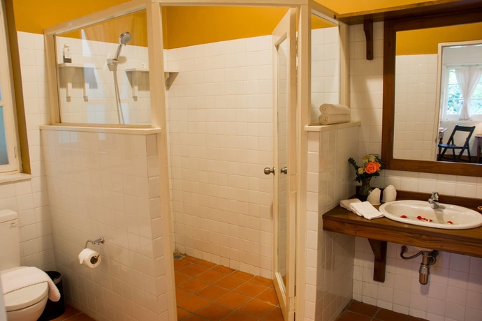 Imagen de la habitación del Hotel Bulaeinn Villas. Foto 9