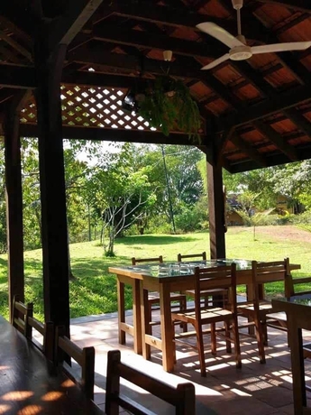 Imagen del bar/restaurante del Hotel Bulaeinn Villas. Foto 3