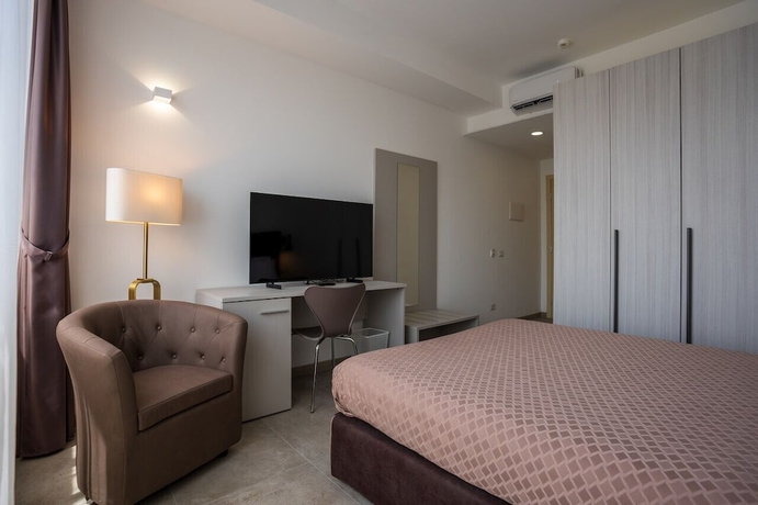 Imagen de la habitación del Hotel Bul&agrave;. Foto 8