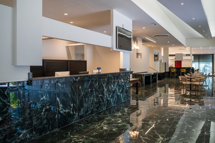 Imagen de los interiores del Hotel Bul&agrave;. Foto 15