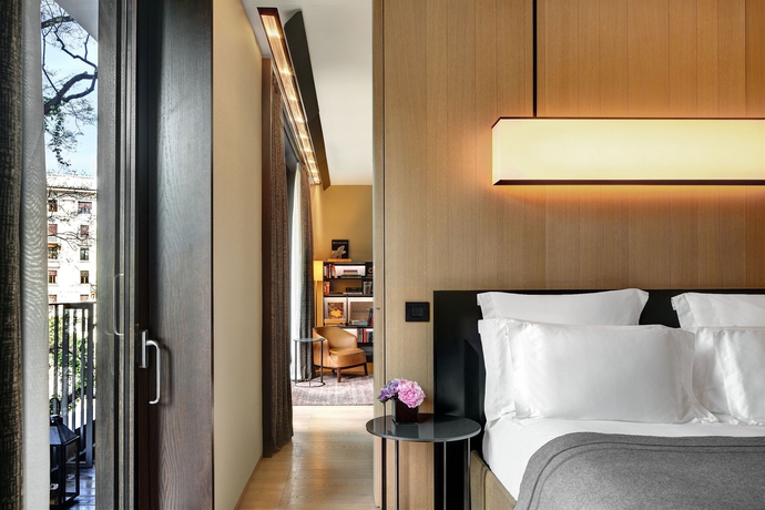 Imagen de la habitación del Hotel Bulgari Milano. Foto 5