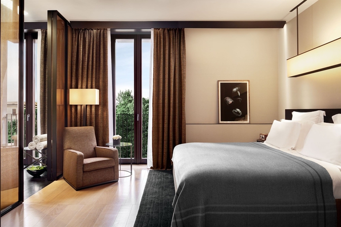 Imagen de la habitación del Hotel Bulgari Milano. Foto 10