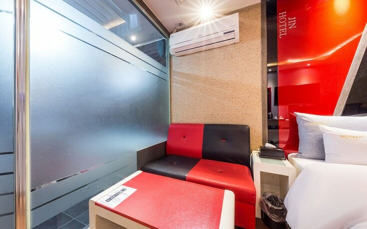 Imagen general del Hotel Bulgwang Maru. Foto 4