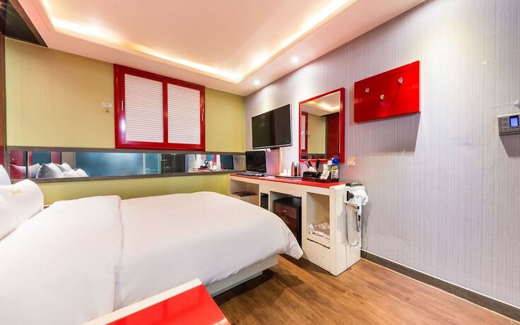 Imagen general del Hotel Bulgwang Maru. Foto 9