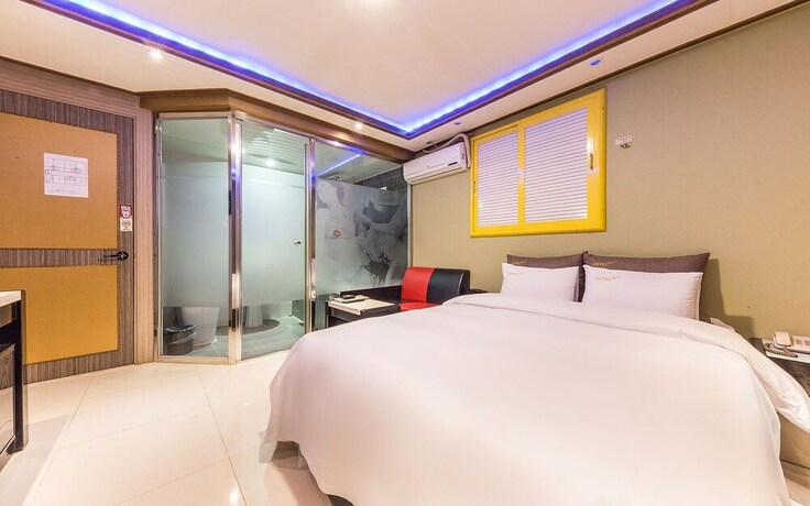 Imagen de la habitación del Hotel Bulgwang Maru. Foto 18